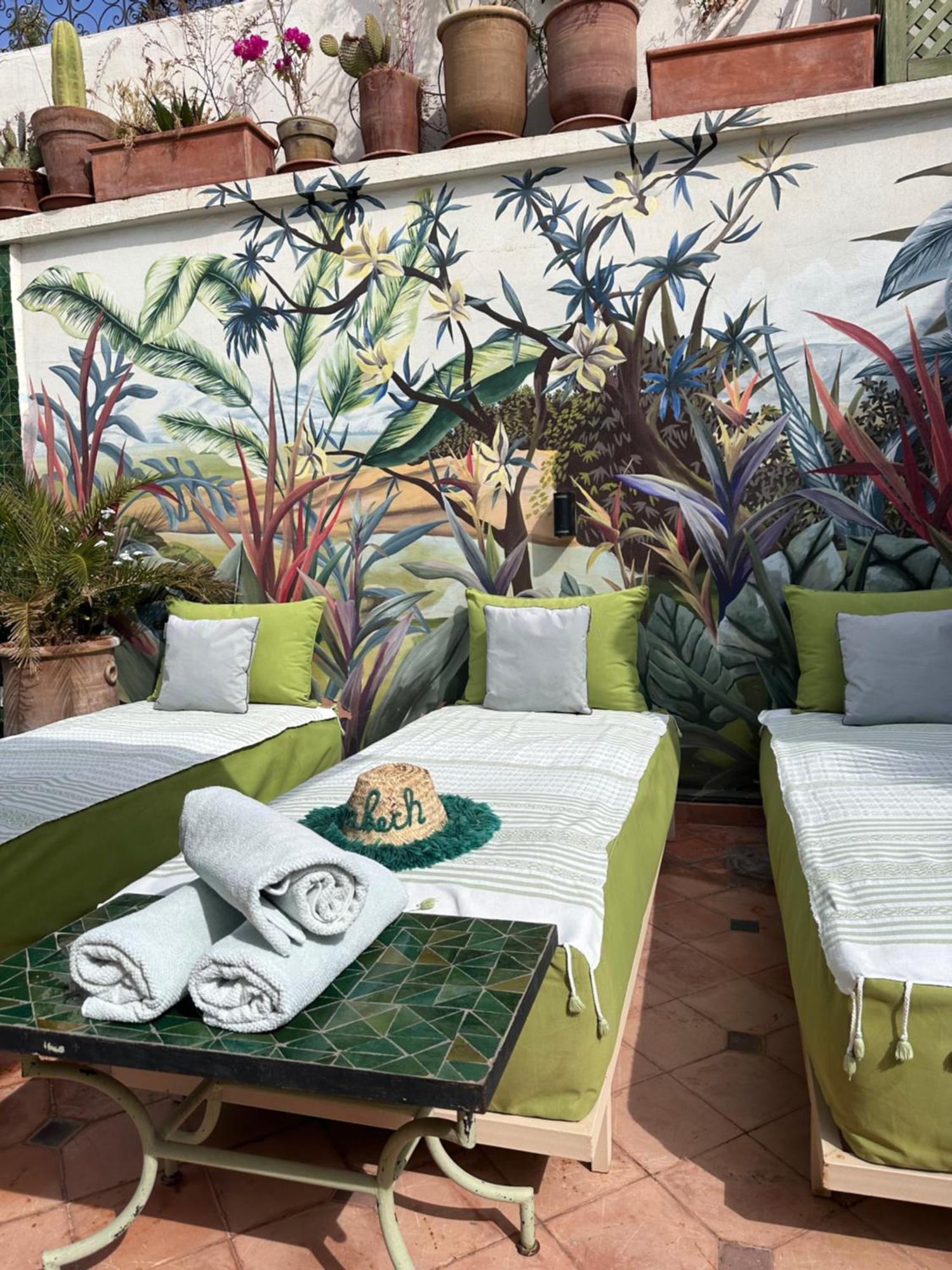 Riad Dar Adal Exclusivite 2 A 6 Personnes Petit Dejeuner Compris Place Jemaa El Fna Marrakesh Eksteriør bilde