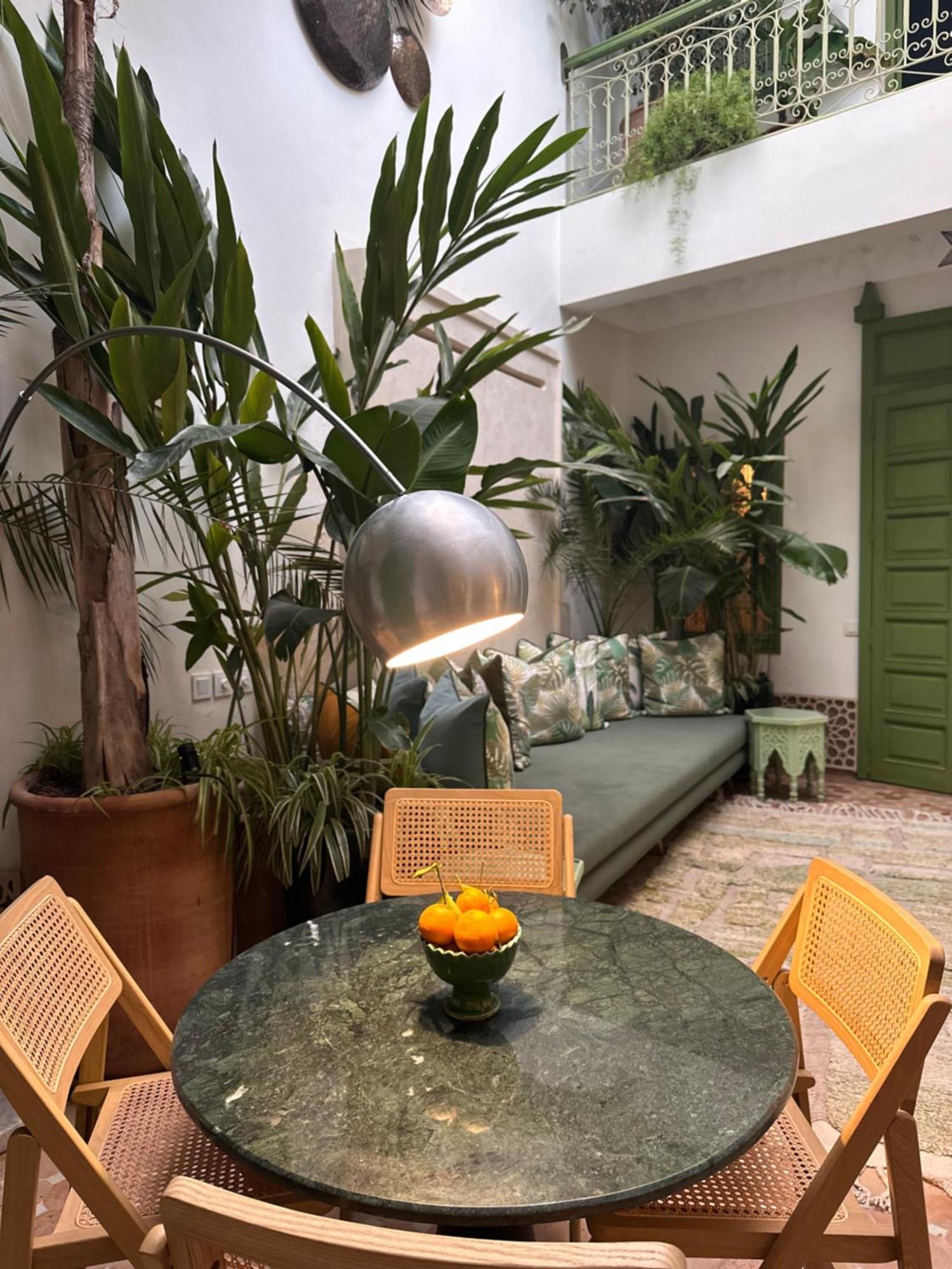 Riad Dar Adal Exclusivite 2 A 6 Personnes Petit Dejeuner Compris Place Jemaa El Fna Marrakesh Eksteriør bilde