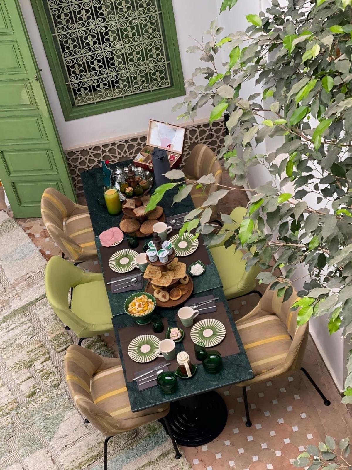 Riad Dar Adal Exclusivite 2 A 6 Personnes Petit Dejeuner Compris Place Jemaa El Fna Marrakesh Eksteriør bilde