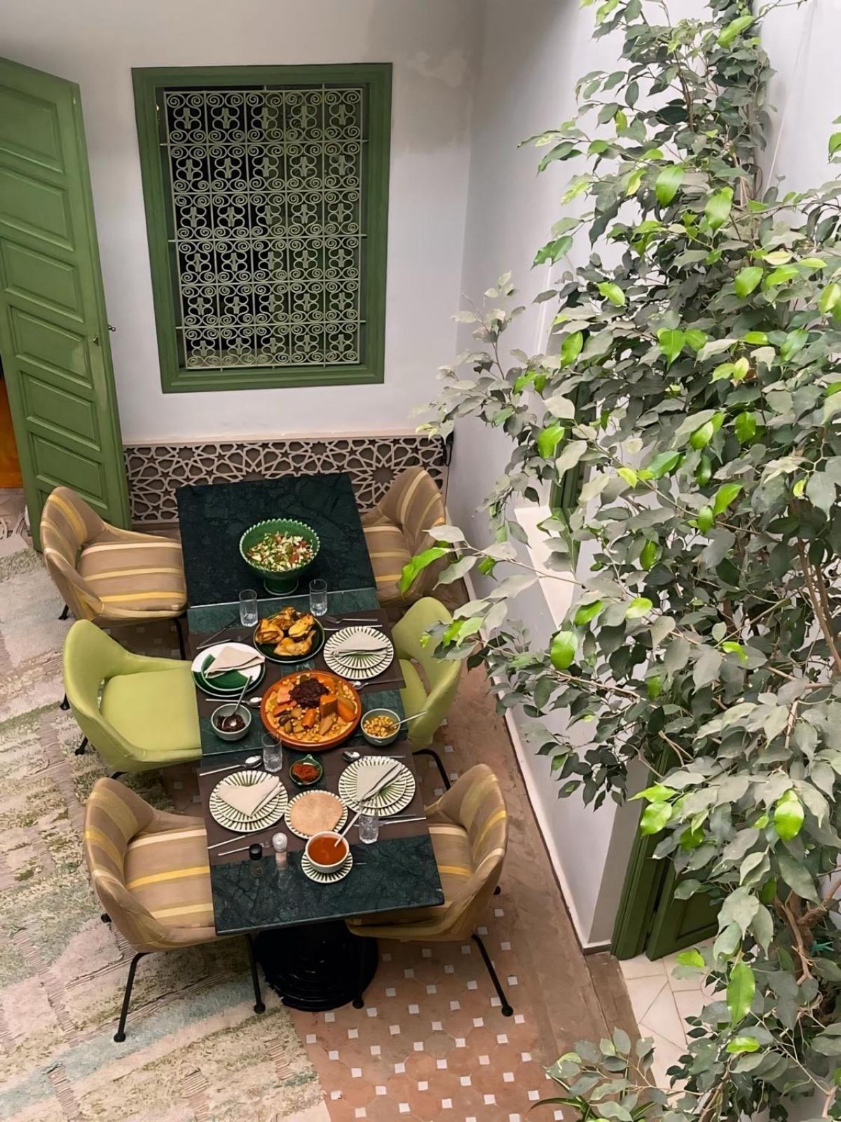 Riad Dar Adal Exclusivite 2 A 6 Personnes Petit Dejeuner Compris Place Jemaa El Fna Marrakesh Eksteriør bilde