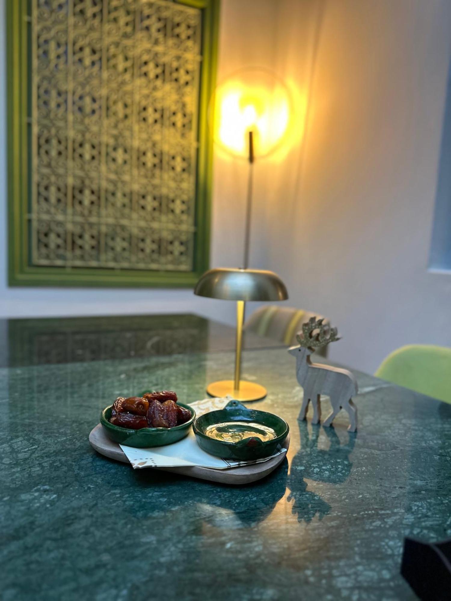 Riad Dar Adal Exclusivite 2 A 6 Personnes Petit Dejeuner Compris Place Jemaa El Fna Marrakesh Eksteriør bilde